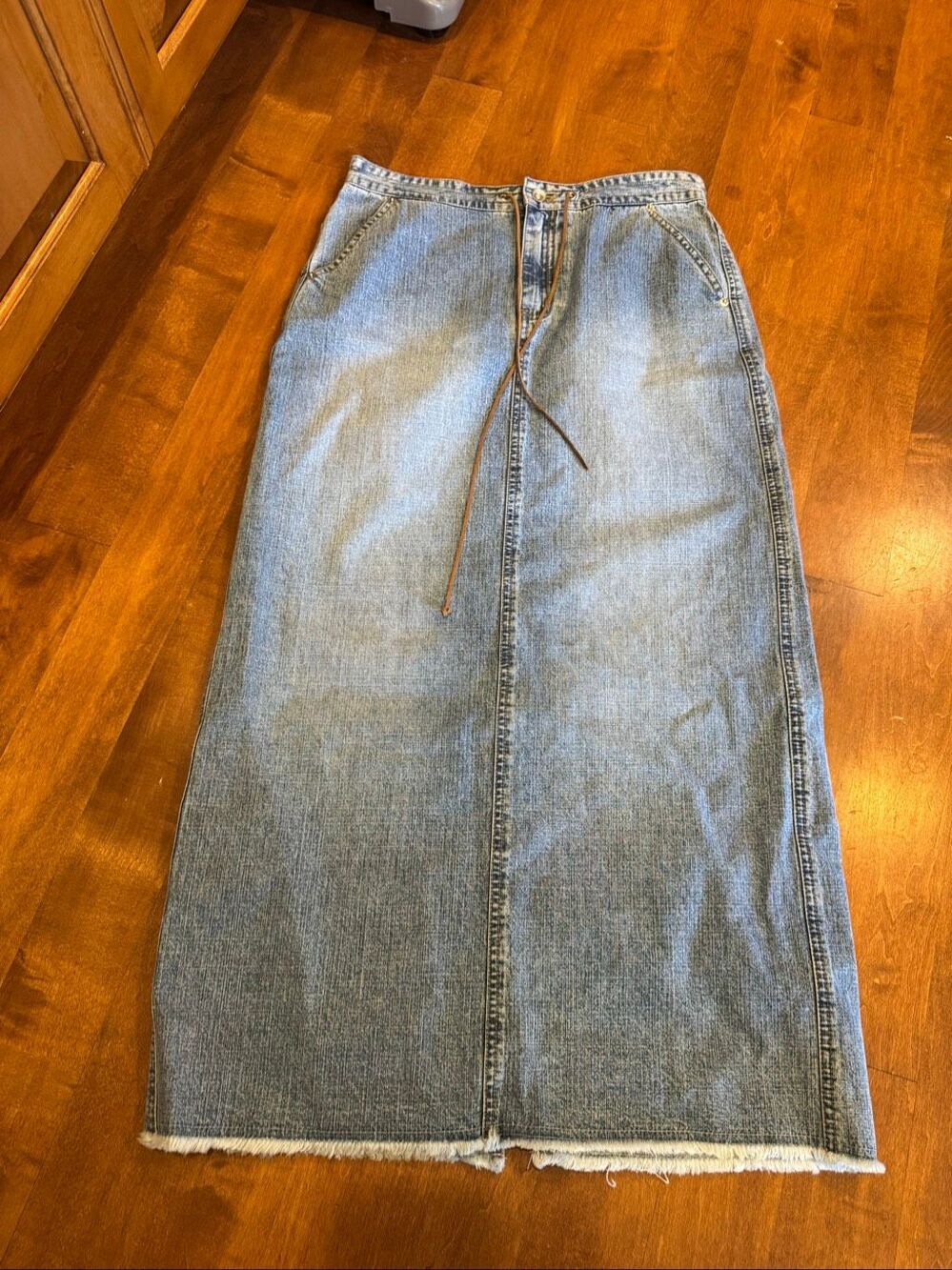 Y2K DKNY Jeans Denim Maxi Skirt Size 4 Blue Raw Hem Back Slit